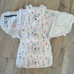 Halo swaddle 3-6months
